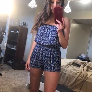 BLUE JUMPER *POCKETS*